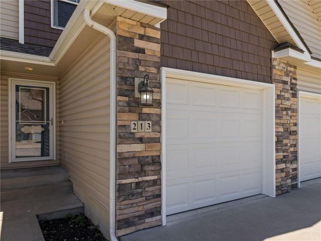 213 Pointe Lane, Raymore, MO 64083