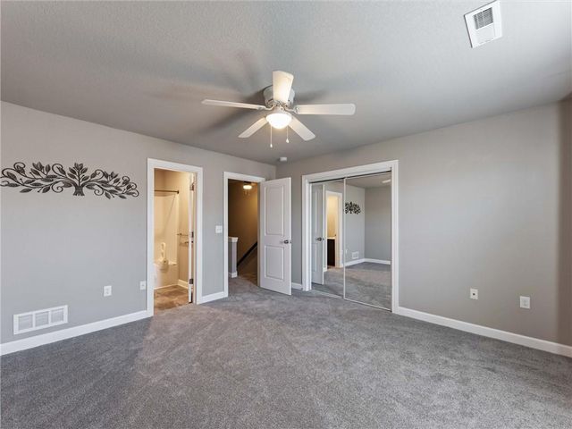 213 Pointe Lane, Raymore, MO 64083