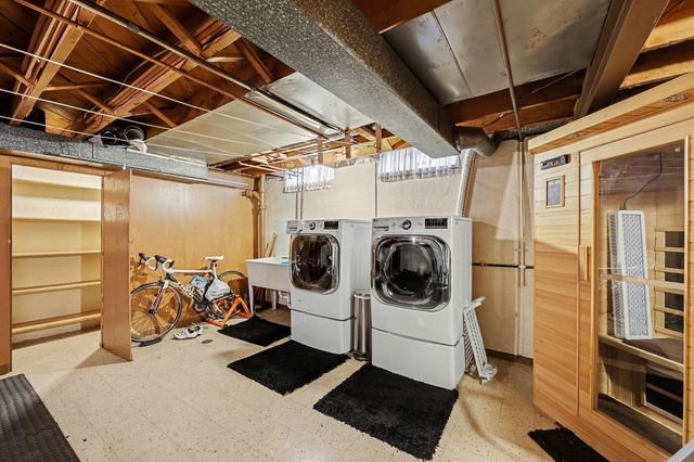 27548 Bonnie Drive, Warren, MI 48093