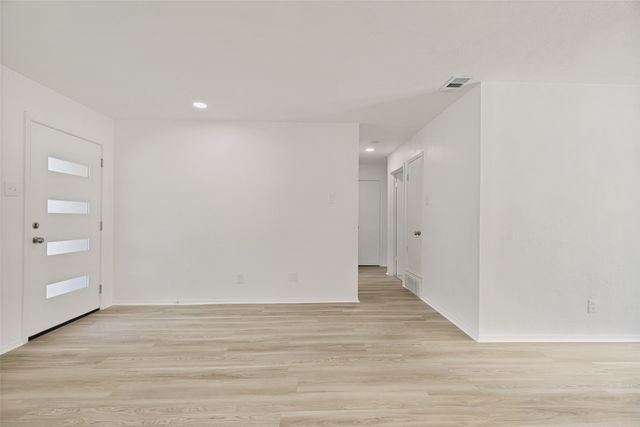 318 Price Drive, Lewisville, TX 75067