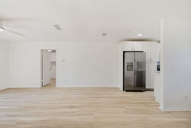 318 Price Drive, Lewisville, TX 75067