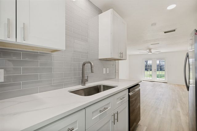 318 Price Drive, Lewisville, TX 75067