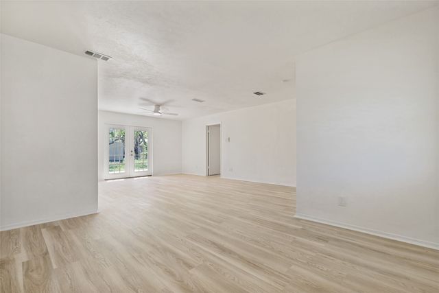 318 Price Drive, Lewisville, TX 75067