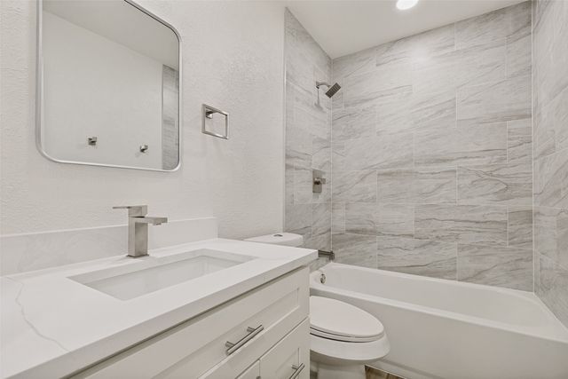 318 Price Drive, Lewisville, TX 75067