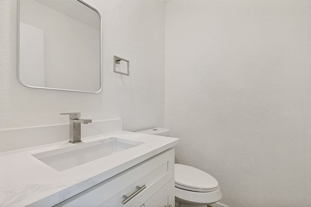 318 Price Drive, Lewisville, TX 75067