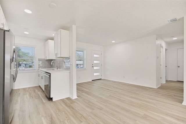 318 Price Drive, Lewisville, TX 75067