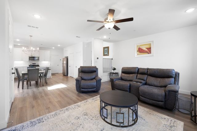 4335 Fall Blossom Drive, Arlington, TX 76005