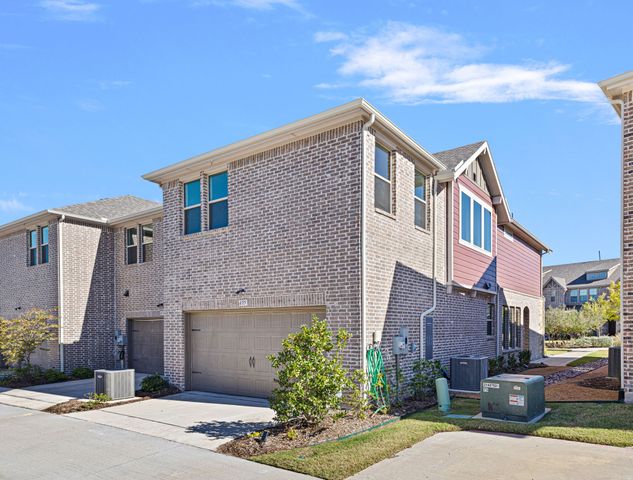 4335 Fall Blossom Drive, Arlington, TX 76005