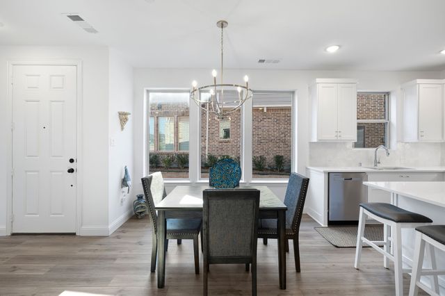 4335 Fall Blossom Drive, Arlington, TX 76005