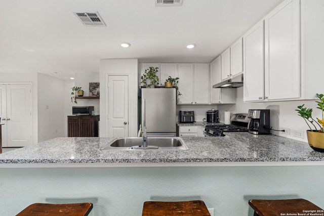 7323 Donkey Valley, San Antonio, TX 78252