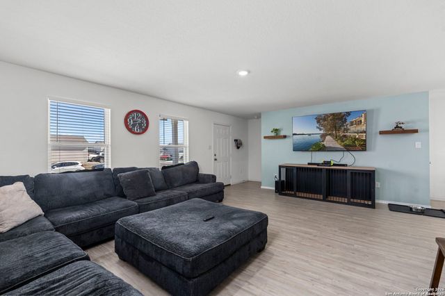 7323 Donkey Valley, San Antonio, TX 78252