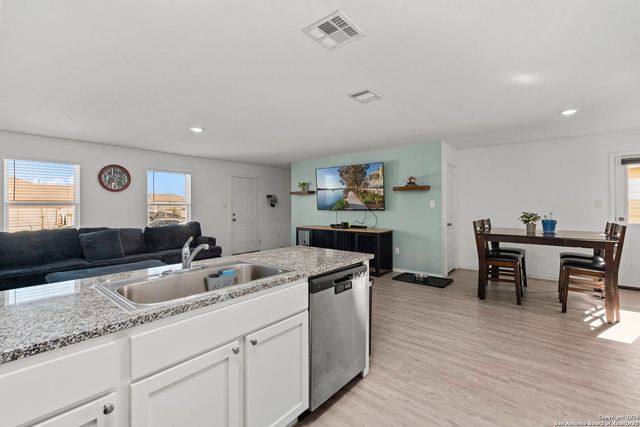 7323 Donkey Valley, San Antonio, TX 78252