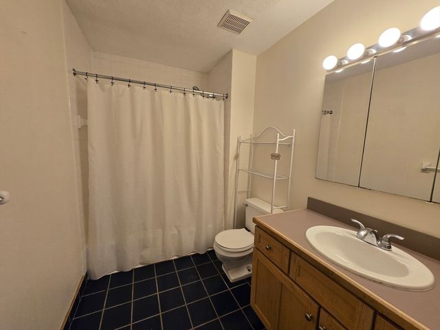 98 Washington Park 98, Newton, MA 02458