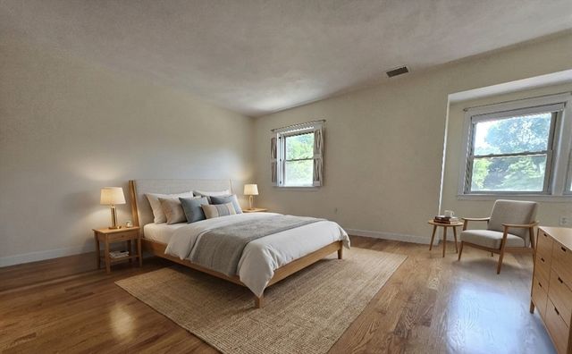 98 Washington Park 98, Newton, MA 02458