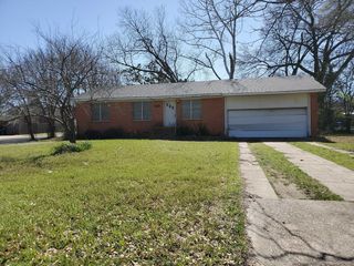 1812 E 1st Street, Mount Pleasant, TX 75455