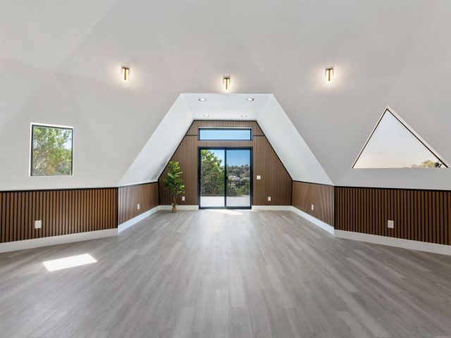 6937 Madrone, San Diego, CA 92114