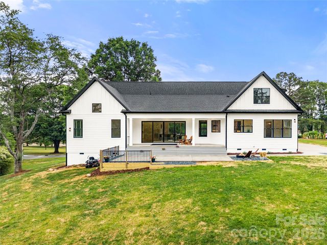 1213 Rosa Drive, Monroe, NC 28112