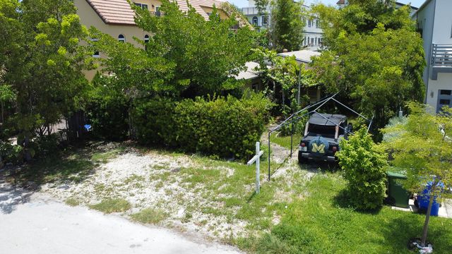 640 NE 8th Avenue, Fort Lauderdale, FL 33304