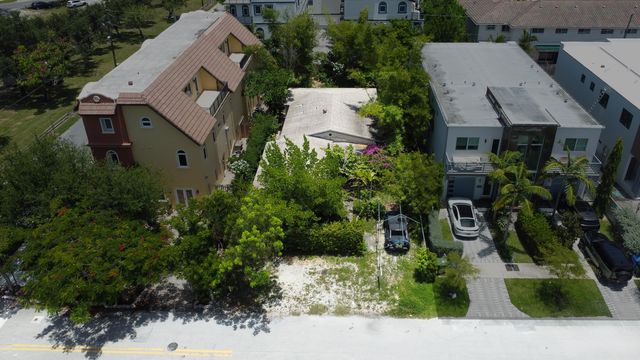 640 NE 8th Avenue, Fort Lauderdale, FL 33304
