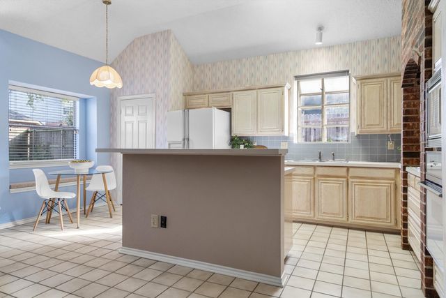 2944 Chris Lane, Grapevine, TX 76051