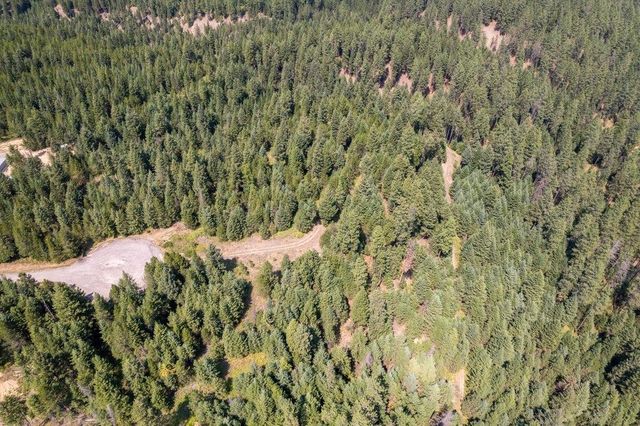 612 Overlook Dr, Newport, WA 99156