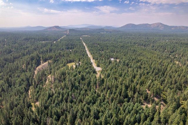 612 Overlook Dr, Newport, WA 99156