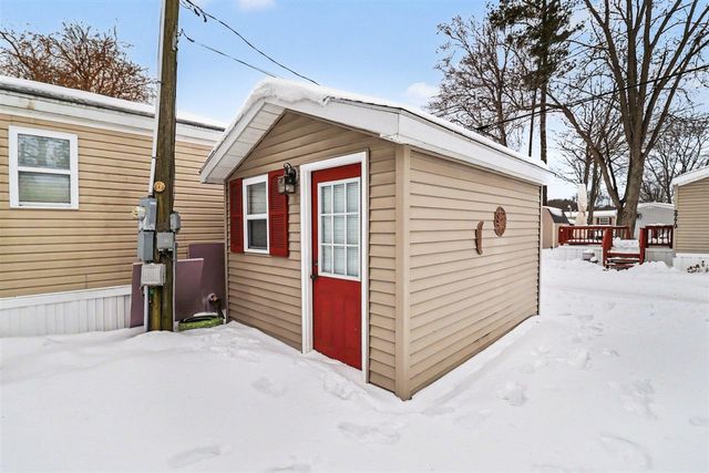 2777 Basin Street, Ludington, MI 49431