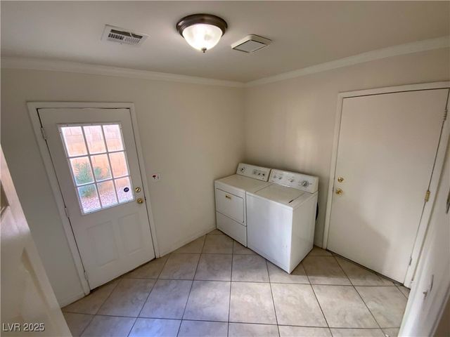 3113 PORT SIDE Drive, Las Vegas, NV 89117