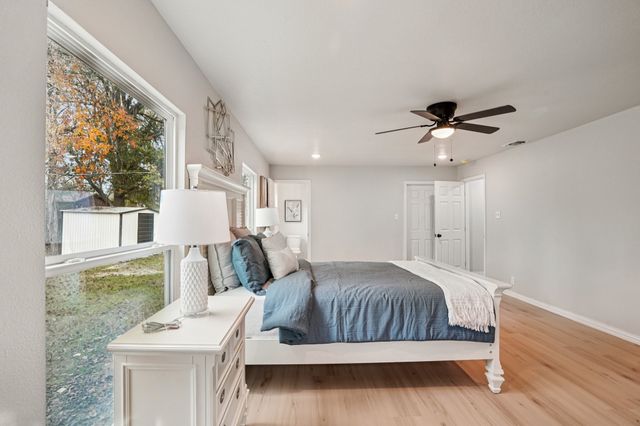 305 Westvue Street, Terrell, TX 75160