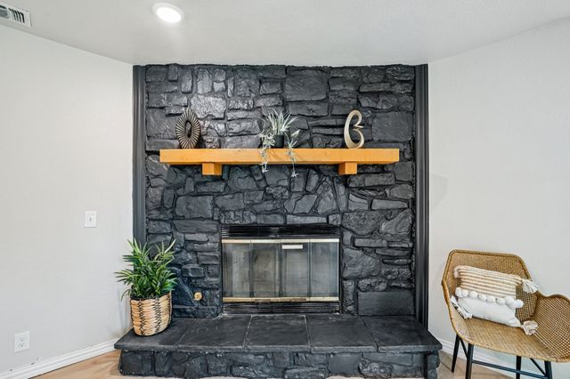 305 Westvue Street, Terrell, TX 75160