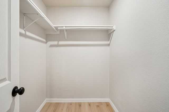 305 Westvue Street, Terrell, TX 75160