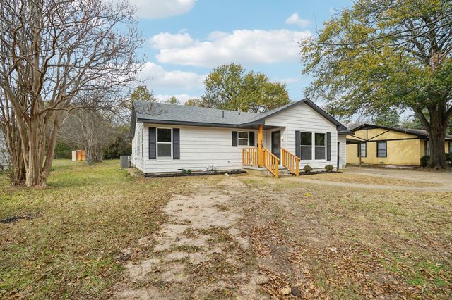 305 Westvue Street, Terrell, TX 75160