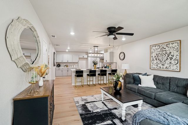 305 Westvue Street, Terrell, TX 75160