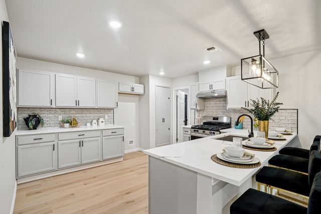 305 Westvue Street, Terrell, TX 75160