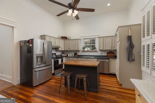 124 Stonewall Place, Macon, GA 31204