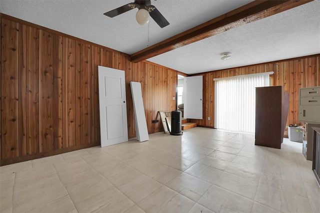 319 E 5th Street, Helena, OK 73741