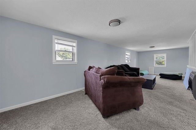 319 E 5th Street, Helena, OK 73741