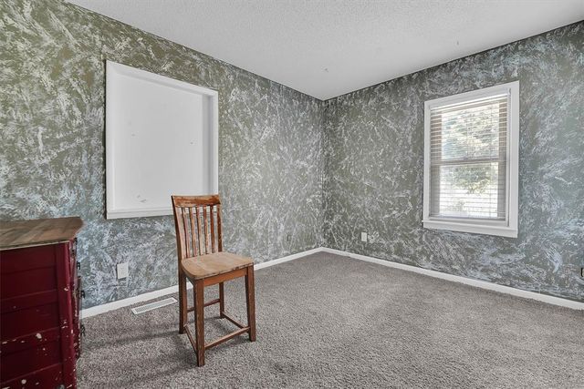 319 E 5th Street, Helena, OK 73741