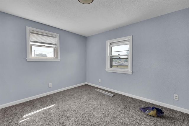 319 E 5th Street, Helena, OK 73741