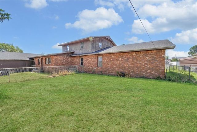 319 E 5th Street, Helena, OK 73741