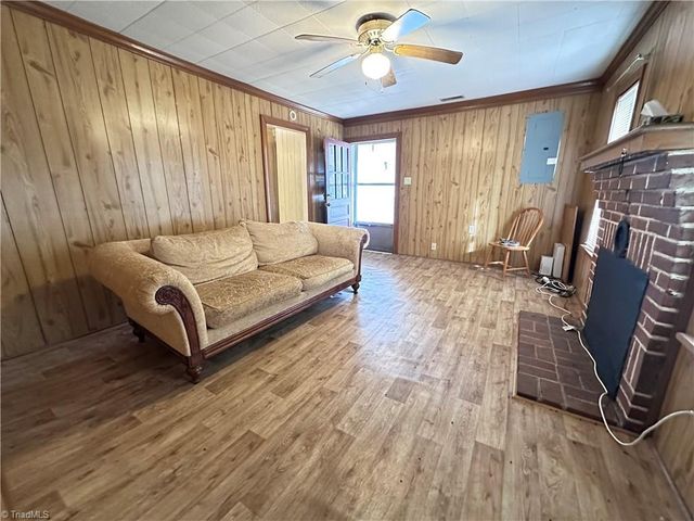 2230 Little River Road, Asheboro, NC 27205