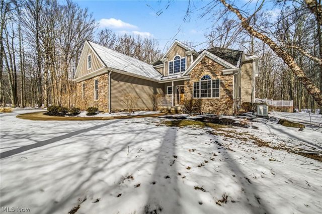 13537 Shirley Drive, Leroy, OH 44077