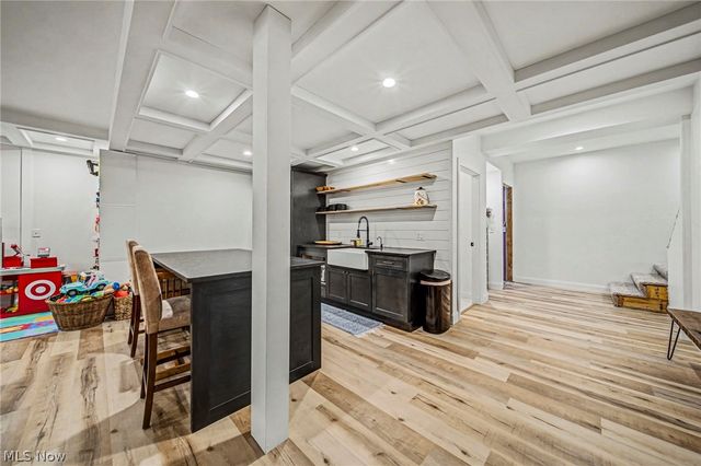 13537 Shirley Drive, Leroy, OH 44077