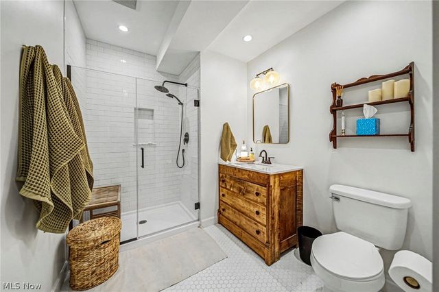 13537 Shirley Drive, Leroy, OH 44077