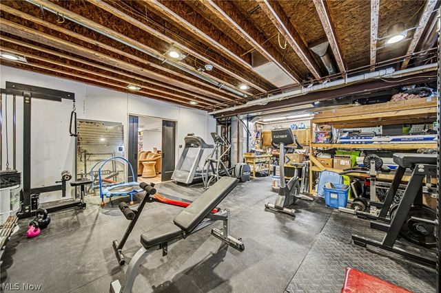 13537 Shirley Drive, Leroy, OH 44077