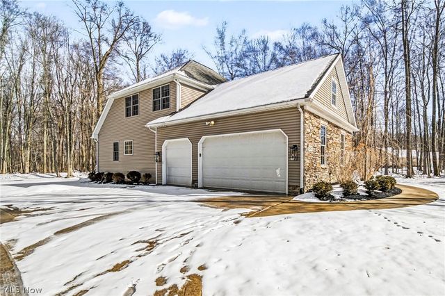 13537 Shirley Drive, Leroy, OH 44077