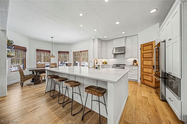 13537 Shirley Drive, Leroy, OH 44077