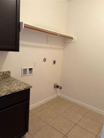 20615 Silver Tea Avenue, Hockley, TX 77447