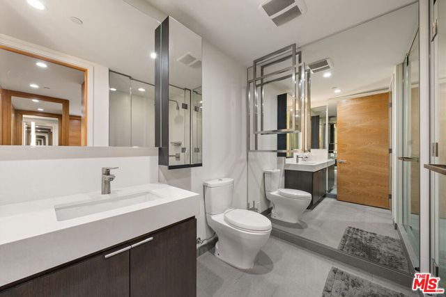 1755 Ocean Avenue 801, Santa Monica, CA 90401