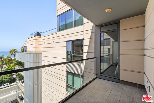 1755 Ocean Avenue 801, Santa Monica, CA 90401